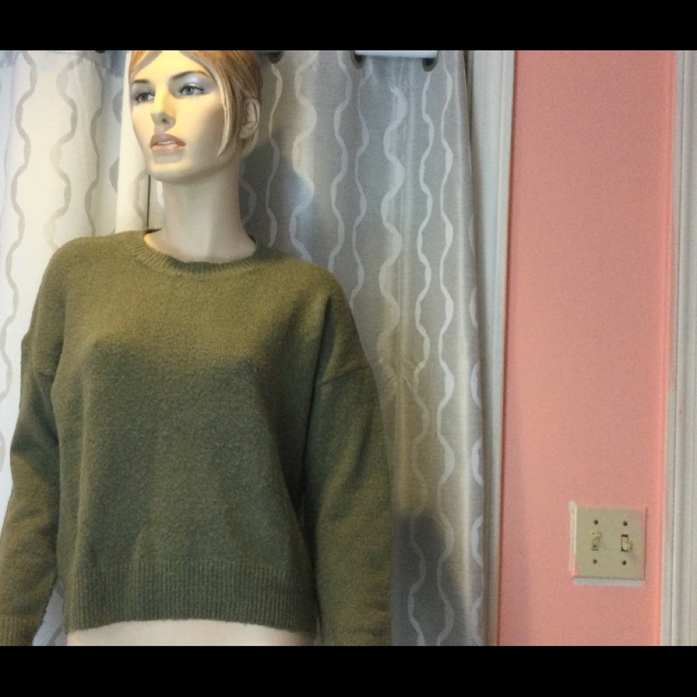Moss Sweater - Picture 1 of 3